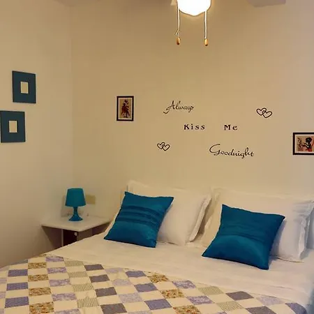 Apartments Elda Makarska Room photo