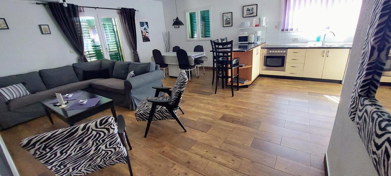 Apartment Elda *